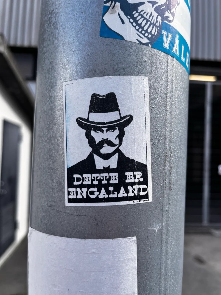 Supporter sticker